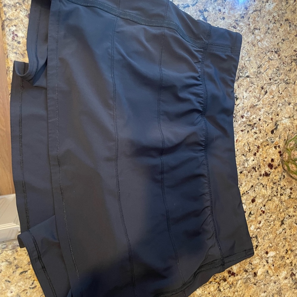 Lululemon skirt! EUC 12 Tall